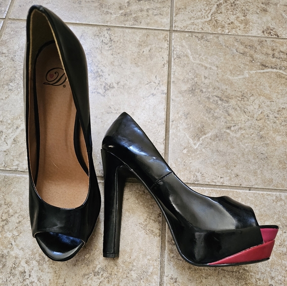 D Open Toe Shoes - size 8.5 - Picture 3 of 4
